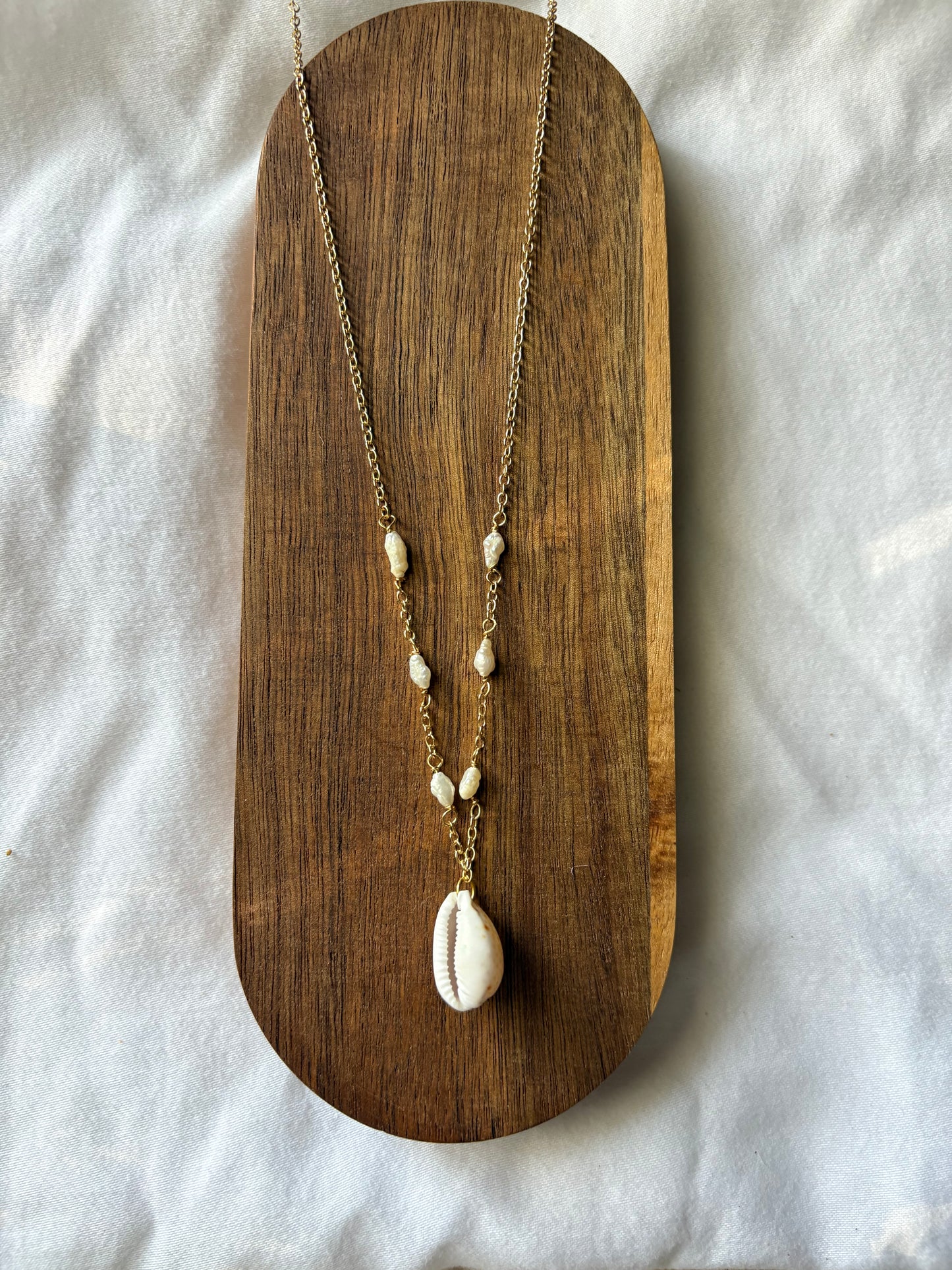 symmetrical cowrie necklace