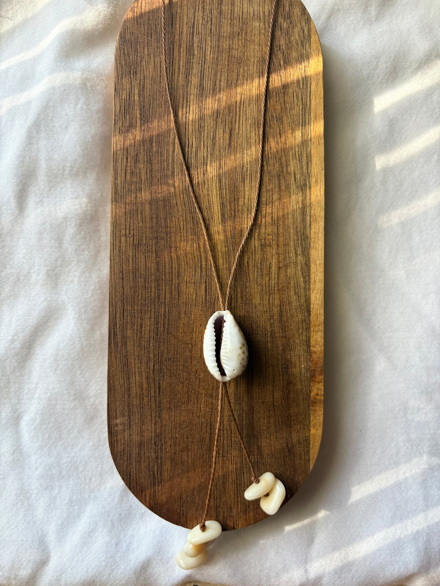 adjustable cowrie necklace